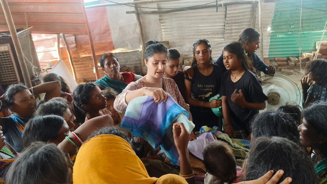 Clothes Distribution