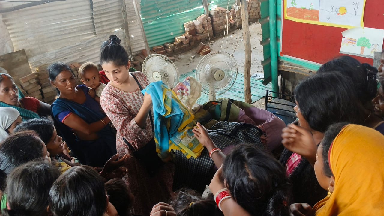 Clothes Distribution